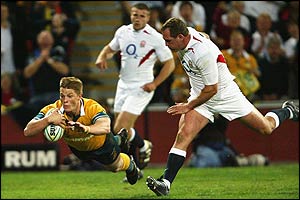 Rathbone continues to pressure England and earns a second try for his efforts