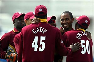 Ian Bradshaw congratulates his team-mates