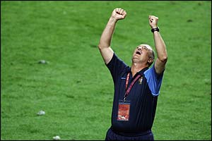 Portugal's coach Luiz Felipe Scolari pleads to the heavens