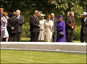 VIPs admire the fountain