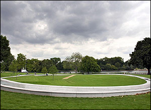 Fountain in Hyde Park