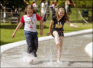 Bethany Lucas (left), 10, and her friend Rebecca McConnell 