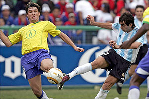 Cesar Delgado scores Argentina's second goal