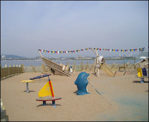 Derek Jones of Llandough sent in this image of Cardiff Bay
