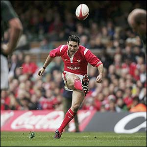 Stephen Jones takes a penalty