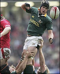 South Africa claim a narrow victory