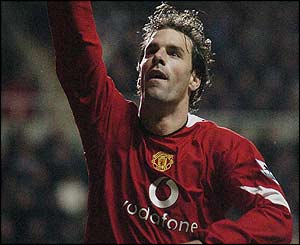 Ruud Van Nistelrooy celebrates his penalty
