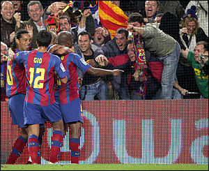 Eto'o scores for Barcelona