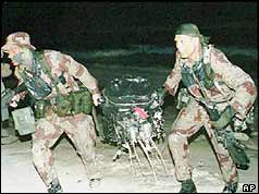 US troops land in Somalia