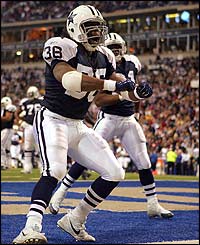 Dallas Cowboys full-back Darian Barnes