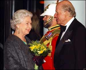 The Queen, with WMC chairman Sir David Rowe-Beddoe, attended a gala ceremony on Sunday evening