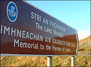 Pairc memorial sign