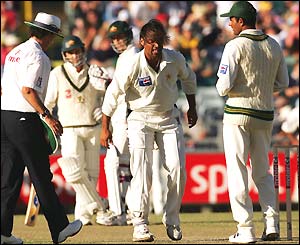 Shoaib struggling with an ankle problem