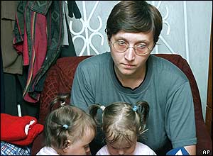 Family of mini-sub commander Vyacheslav Milashevksy