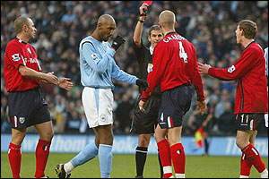 Gaaradsoe is shown the red card