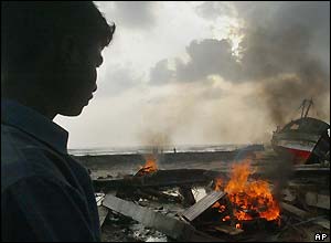 Cremation near the sea at Nagapattinam, India