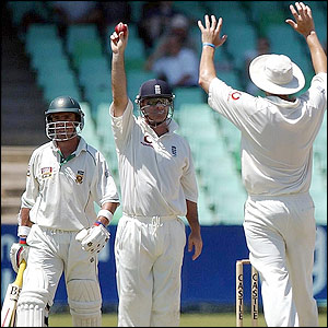 Nicky Boje is out after being caught by Graham Thorpe following Andrew Flintoff's delivery 