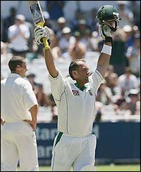 Jacques Kallis celebrates his century