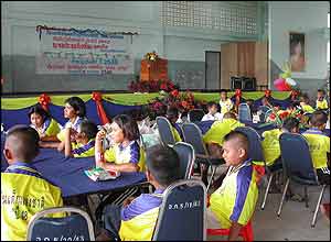 Schoolchildren in Krabi in their mess hall 