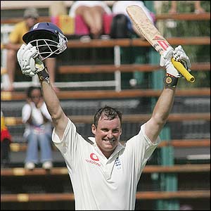 England's Andrew Strauss celebrates his century