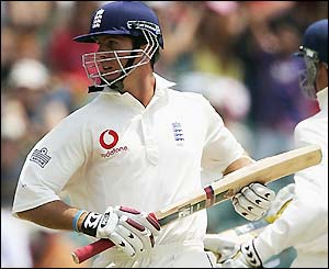 After a decent first-innings score, Vaughan shows signs of improvement in Johannesburg 