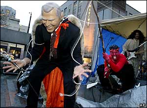 Seattle rock band protests Bush inauguration