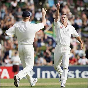 Simon Jones claims the wickets of Mark Boucher, Nicky Boje and Makhaya Ntini