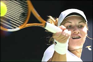 Svetlana Kuznetsova in action