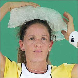 On another hot day in Melbourne Patty Schnyder tries to keep cool