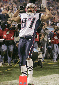 David Givens celebrates New England's game-levelling TD in the second quarter
