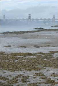 Sion Milner from Anglesey, sent in this picture of Britannia Bridge