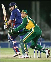 Kevin Pietersen continues his impressive form in the one-day series with a quick fire 50