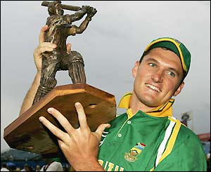 South Africa captain Graeme Smith holds up the series trophy