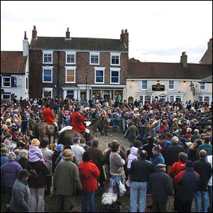 Pro-hunt supporters gather
