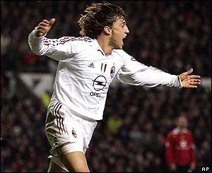 Hernan Crespo puts AC Milan 1-0 up