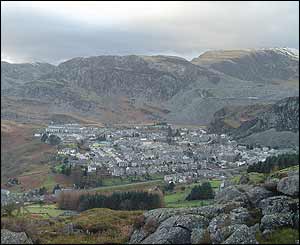 Looking down at Blaenau Ffestiniog from Llyn Manod from Eirion Edwards who lives in Minffordd