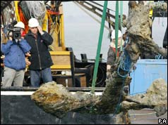 Crew film anchor raised from the sea