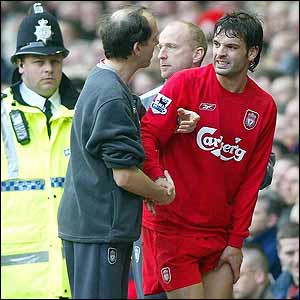 Fernando Morientes goes off injured