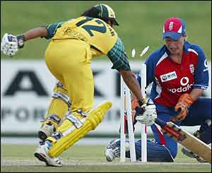 Jenny Gunn's throw was right on target to end Lisa Sthalekar's innings