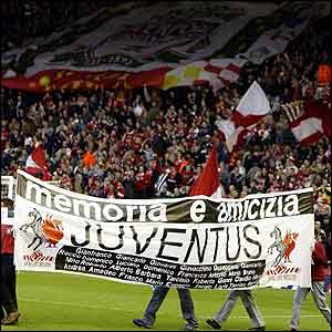 Liverpool friendship banner