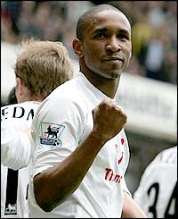 Jermain Defoe takes advantage of a Steve Harper error to put Spurs in the lead