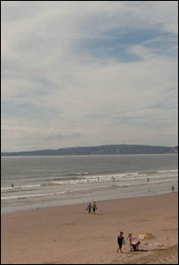 Gaynor Ball sent in this shot from Aberavon Beach