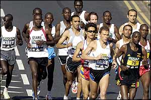 The elite men's race in full stride
