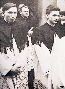 Joseph Ratzinger and his brother at their ordination, 1951