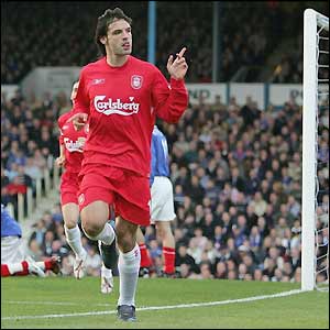 Fernando Morientes salutes the crowd after his early goal
