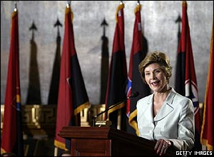 Laura Bush delivers a speech at the US Capitol