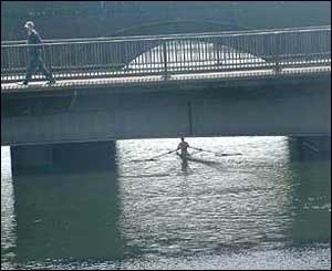 A rower makes his way up the Taff in Riverside (Sender unknown)