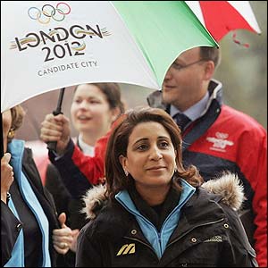IOC evaluation commission chairman Nawal El Moutawakel is shown around London