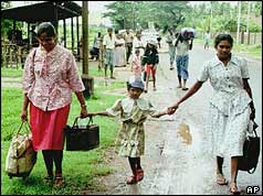 Refugees flee Jaffna