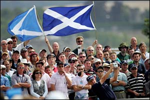 Colin Montgomerie tees off at the fourth